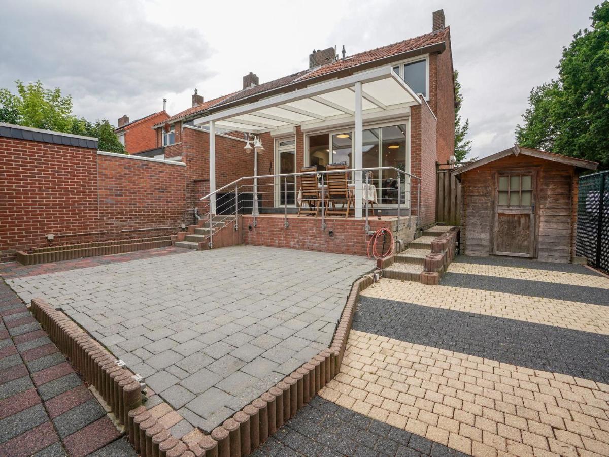 Terraced House In Kerkrade With A Garden Βίλα Εξωτερικό φωτογραφία